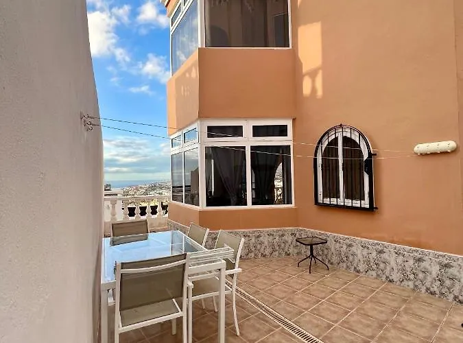 Ross Villa Costa Adeje