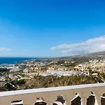 Ross Costa Adeje (Tenerife)