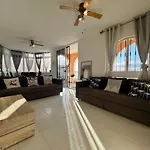 Ross Costa Adeje (Tenerife)