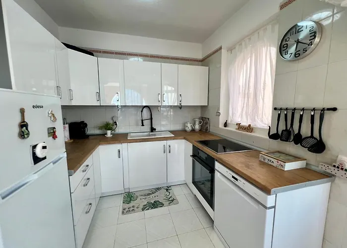 Ross וילה אדחה